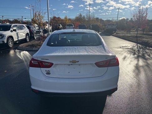 Used 2018 Chevrolet Malibu LT image 4