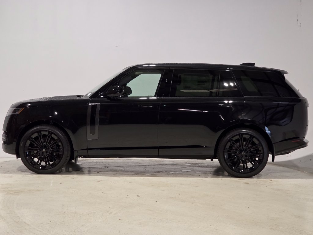 New 2027 Land Rover Range Rover Long Wheelbase SE AWD/4WD image 3