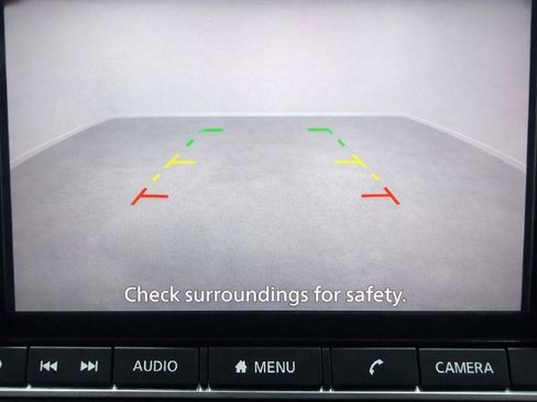 Used 2021 Nissan Rogue S image 17