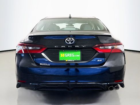 Used 2023 Toyota Camry SE FWD image 8