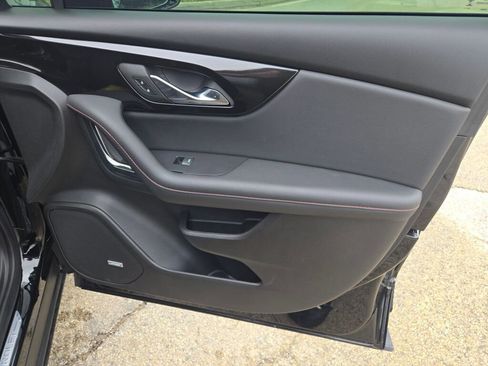 Used 2024 Chevrolet Blazer RS w/ Enhanced Convenience Package image 5