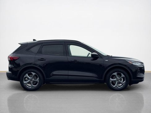 Used 2025 Ford Escape ST-Line w/ Tech Pack #1 FWD image 9