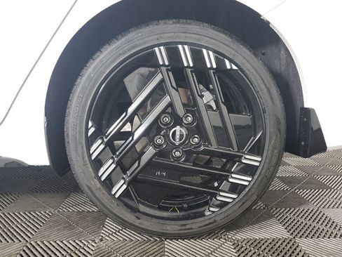 New 2026 Nissan Sentra SR w/ Floor Mat Package image 30