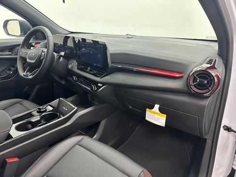 New 2026 Chevrolet Equinox RS FWD image 30