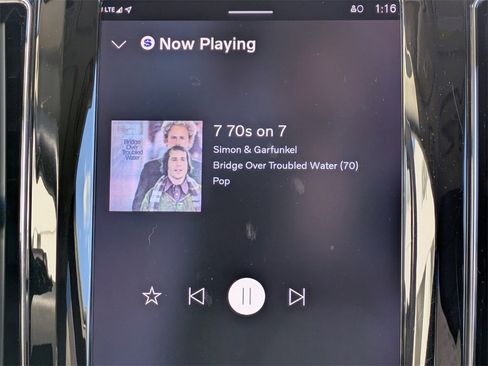 Certified 2022 Volvo XC60 B5 Inscription w/ Advanced Package image 18