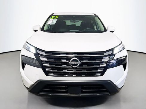 Used 2025 Nissan Rogue SV FWD image 7