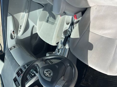 Used 2012 Toyota Corolla LE image 8