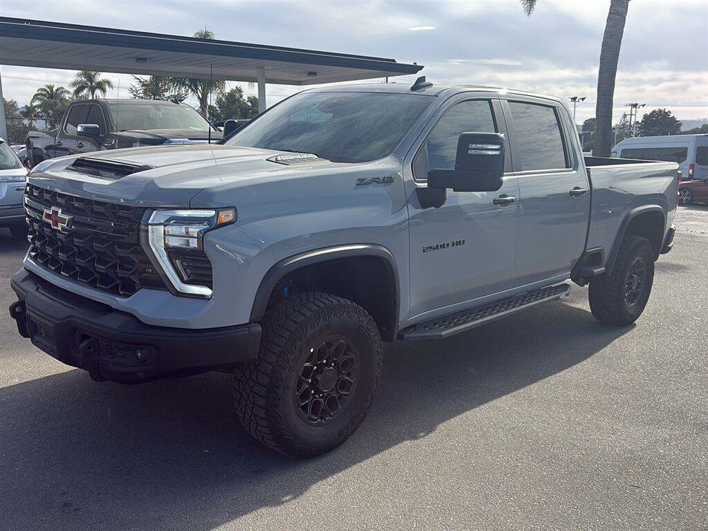 Used 2025 Chevrolet Silverado 2500 ZR2 w/ ZR2 Bison Edition AWD/4WD image 9