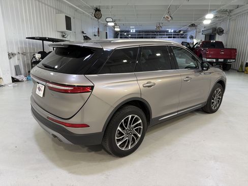 Used 2020 Lincoln Corsair FWD w/ Equipment Group 101A image 5