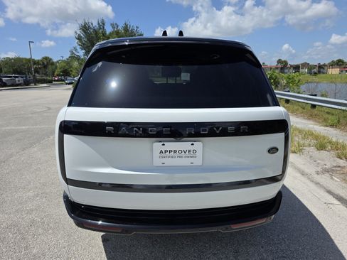 Certified 2023 Land Rover Range Rover SE AWD/4WD image 6