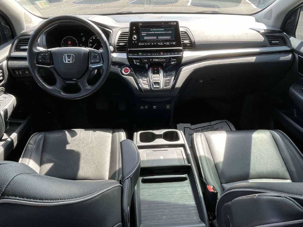 Used 2025 Honda Odyssey Touring image 11