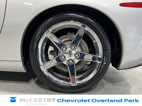 Used 2007 Chevrolet Corvette Coupe w/ Preferred Equipment Group RWD image 25
