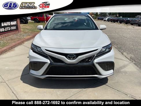 Used 2022 Toyota Camry XSE w/ Navigation Package FWD image 2