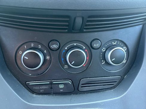 Used 2013 Ford Escape SE FWD image 27