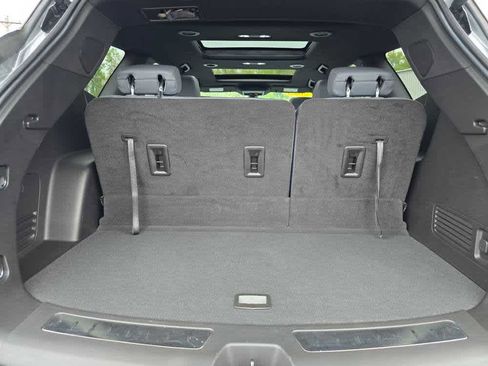 Used 2023 Buick Enclave Essence w/ Experience Buick Package image 17
