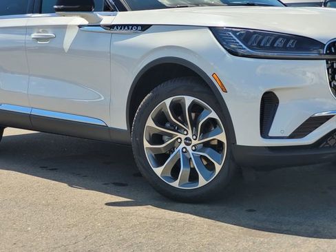 New 2026 Lincoln Aviator Reserve image 2