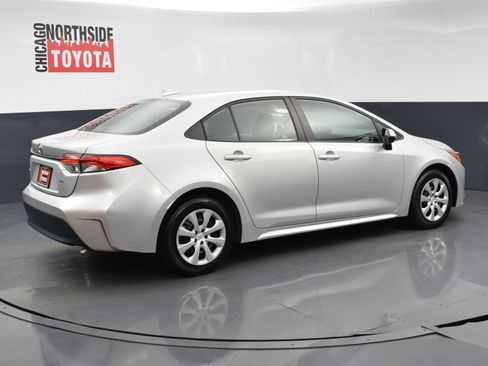 Used 2024 Toyota Corolla LE FWD image 4