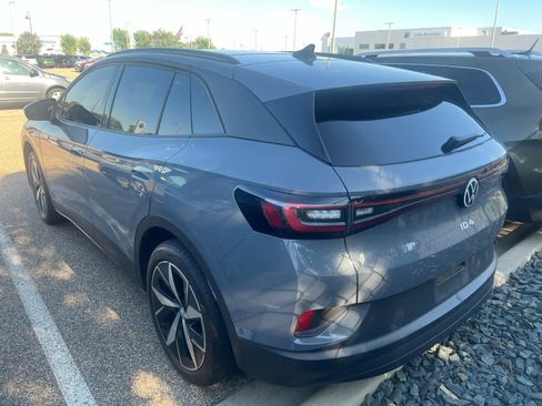 Used 2023 Volkswagen ID.4 Pro S AWD/4WD image 4