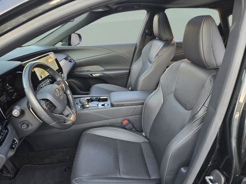 Certified 2025 Lexus RX 350 Premium Plus w/ Accessory Package (Z1) FWD image 11