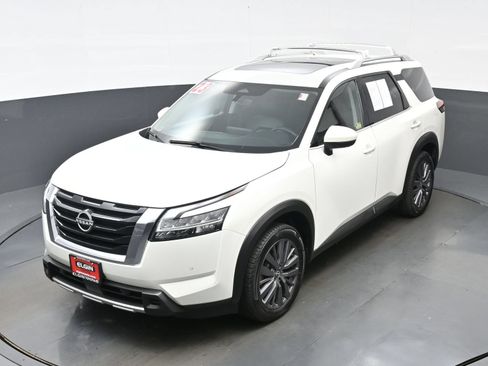 Used 2023 Nissan Pathfinder SL w/ SL Premium Package AWD/4WD image 39