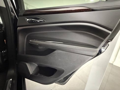 Used 2012 Cadillac SRX Luxury FWD image 15