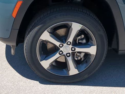 New 2026 Jeep Grand Cherokee L Limited AWD/4WD image 14