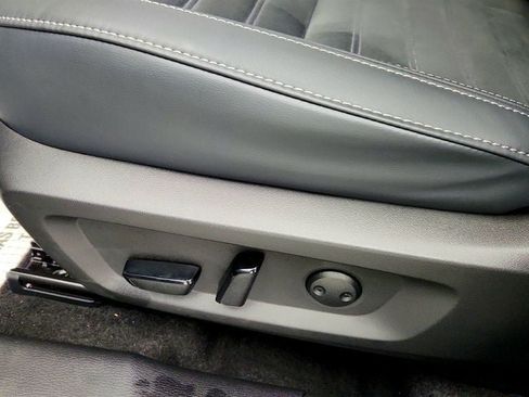 Used 2026 Mitsubishi Outlander LE AWD/4WD image 12