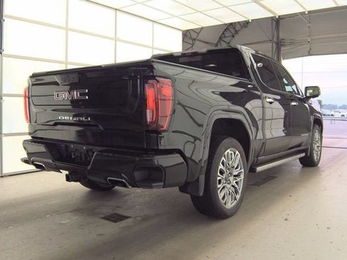 Used 2023 GMC Sierra 1500 Denali Ultimate AWD/4WD image 5