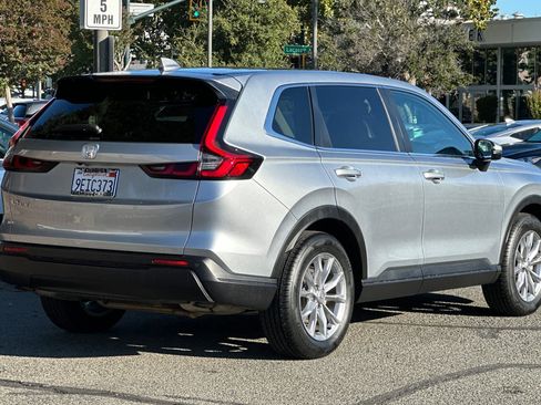 Used 2023 Honda CR-V EX-L image 4