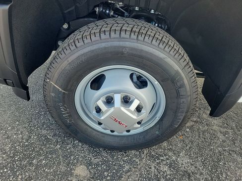 New 2026 GMC Sierra 3500 Pro w/ Convenience Package image 10