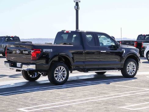 New 2026 Ford F150 XLT w/ XLT Chrome Appearance Package AWD/4WD image 4