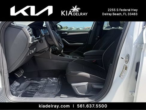 Used 2023 Volkswagen Jetta Sport FWD image 17