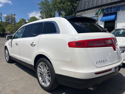 Used 2013 Lincoln MKT AWD image 3