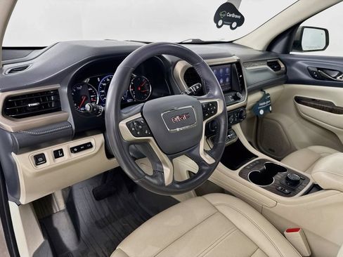Certified 2022 GMC Acadia Denali w/ GMC Pro Grade Package AWD/4WD image 10