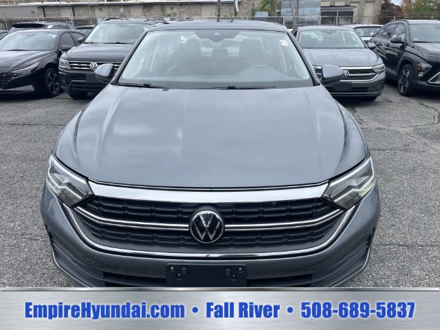 Used 2024 Volkswagen Jetta SE FWD image 11