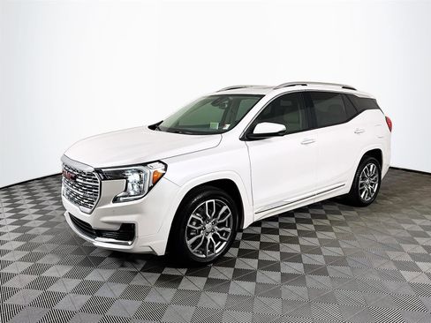 Certified 2022 GMC Terrain Denali image 1