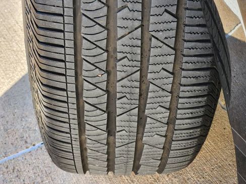 Used 2025 Land Rover Range Rover Velar S image 10