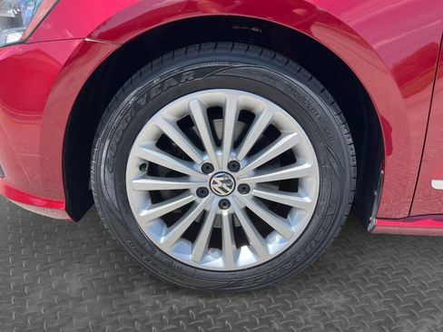 Used 2016 Volkswagen Passat 1.8T SE FWD image 18