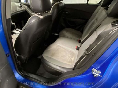 Used 2015 Chevrolet Trax LT w/ LT Sun and Sound Package image 9