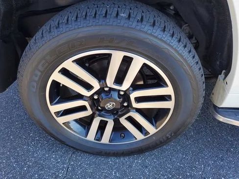 Used 2014 Toyota 4Runner Limited AWD/4WD image 9