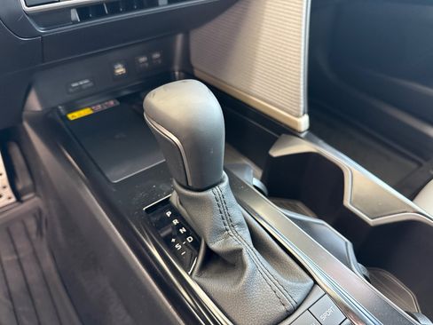 Certified 2026 Toyota Camry SE w/ Convenience Package image 24