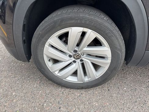 Used 2023 Volkswagen Atlas Cross Sport SE AWD/4WD image 10