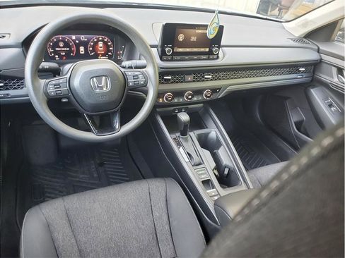 Used 2025 Honda Accord SE image 25