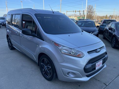 Used 2018 Ford Transit Connect XLT image 6
