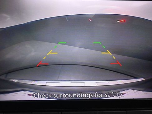 Certified 2023 Nissan Rogue SV FWD image 17