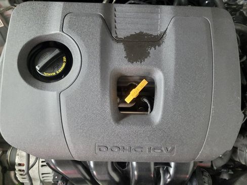 Used 2019 Hyundai Elantra SE w/ Winter Weather Package image 30