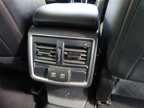 Used 2021 Subaru Forester Limited image 32