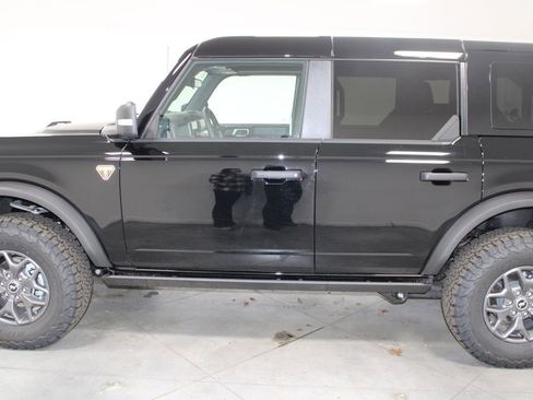 New 2025 Ford Bronco Badlands image 5