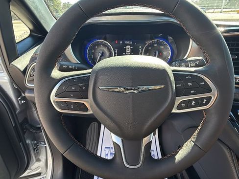 New 2026 Chrysler Pacifica Pinnacle image 22