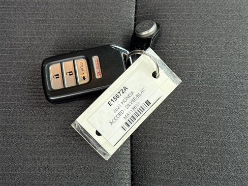 Used 2021 Honda Accord Sport image 3